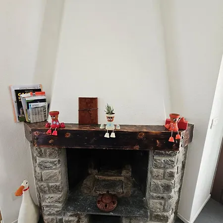 Accogliente Casa Con Giardino Апартаменти *