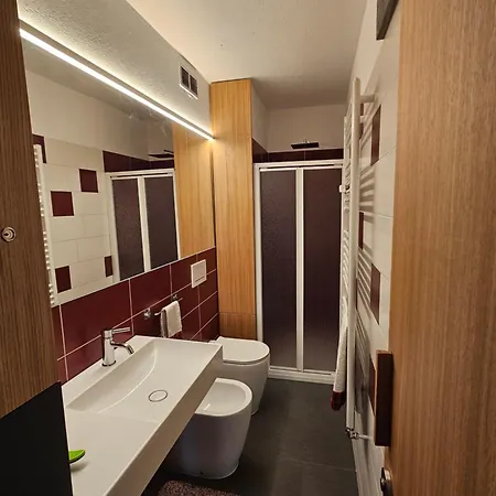 Accogliente Casa Con Giardino Lägenhet