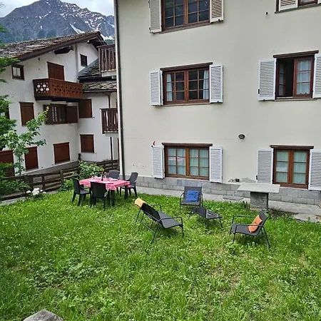 Accogliente Casa Con Giardino Appartement Courmayeur
